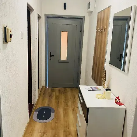 за гости байрактарова Apartmán Smoljan