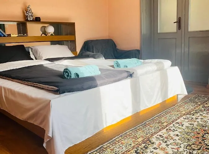 за гости байрактарова Apartment